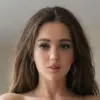 مولد الصور الإباحية بالذكاء الاصطناعي
