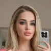 مولد الصور الإباحية بالذكاء الاصطناعي