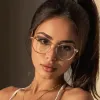 مولد الصور الإباحية بالذكاء الاصطناعي