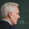 Generator obrazów pornograficznych z wykorzystaniem sztucznej inteligencji