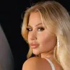 مولد الصور الإباحية بالذكاء الاصطناعي
