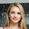 Generator obrazów pornograficznych z wykorzystaniem sztucznej inteligencji