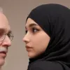 مولد الصور الإباحية بالذكاء الاصطناعي