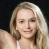 Generator obrazów pornograficznych z wykorzystaniem sztucznej inteligencji