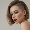 Generator obrazów pornograficznych z wykorzystaniem sztucznej inteligencji