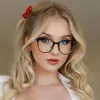 مولد الصور الإباحية بالذكاء الاصطناعي
