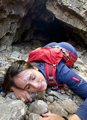 Nel cuore delle tenebre: un racconto di perseveranza e di conforto inaspettato