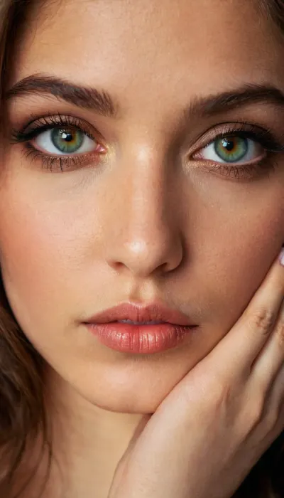 L'IA a généré une image d'une femme aux yeux verts parfaits